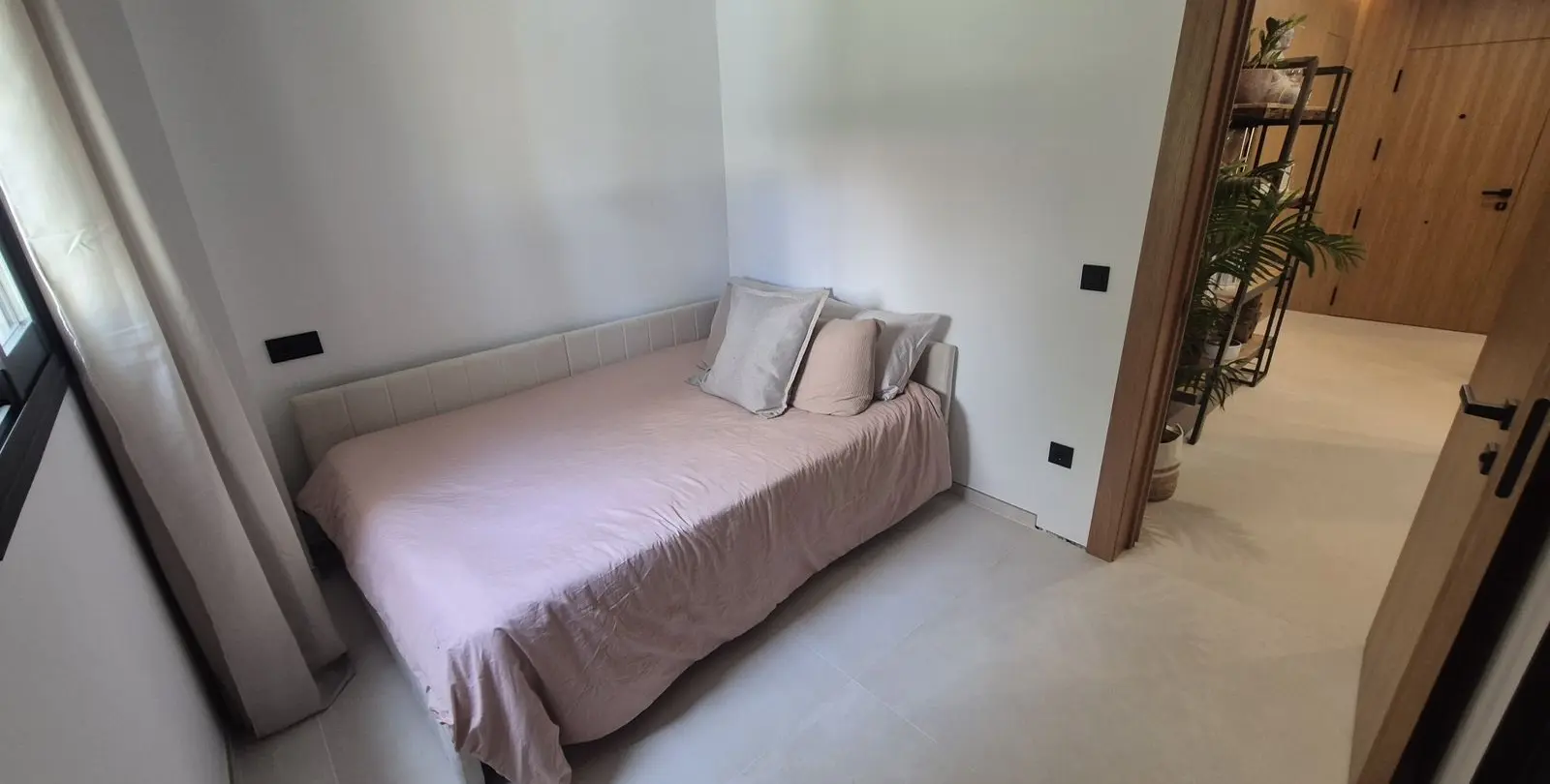 Sale of ground floor apartment in Puerto Banús 9