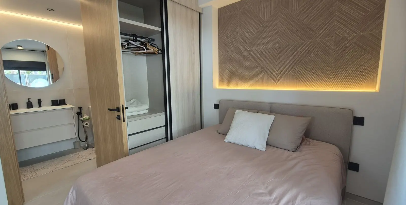 Sale of ground floor apartment in Puerto Banús 25