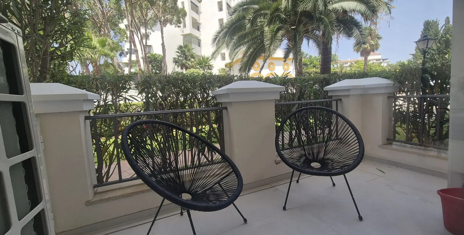 Sale of ground floor apartment in Puerto Banús 28