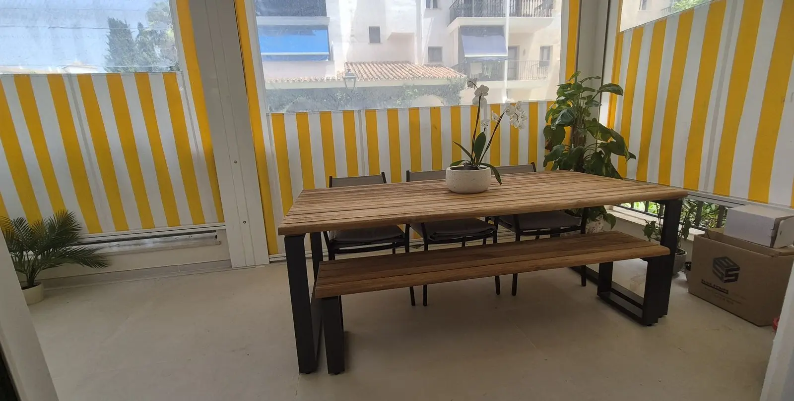 Sale of ground floor apartment in Puerto Banús 32
