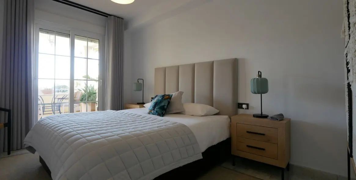 Продажа апартаментов на первом этаже в Cabopino 17