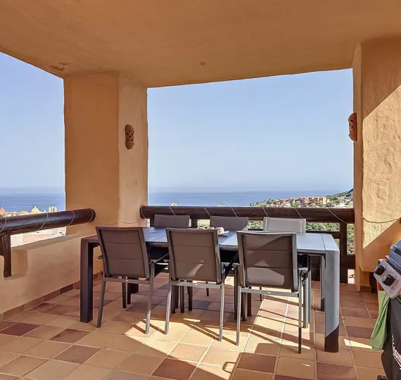 Sale of penthouse in San Luis de Sabinillas
