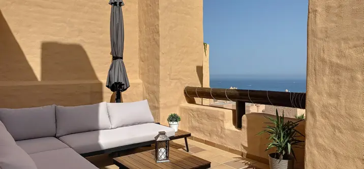 Sale of penthouse in San Luis de Sabinillas 4