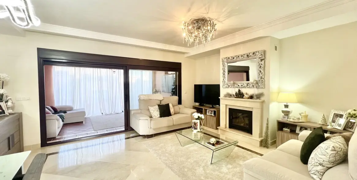 Продажа таунхауса в Estepona 8