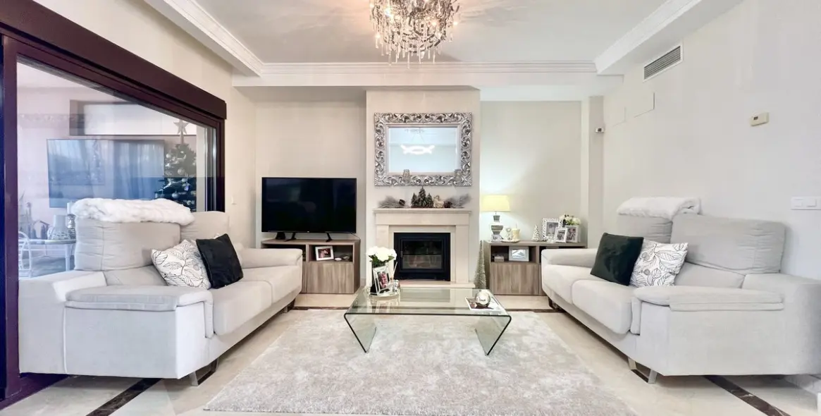 Продажа таунхауса в Estepona 10