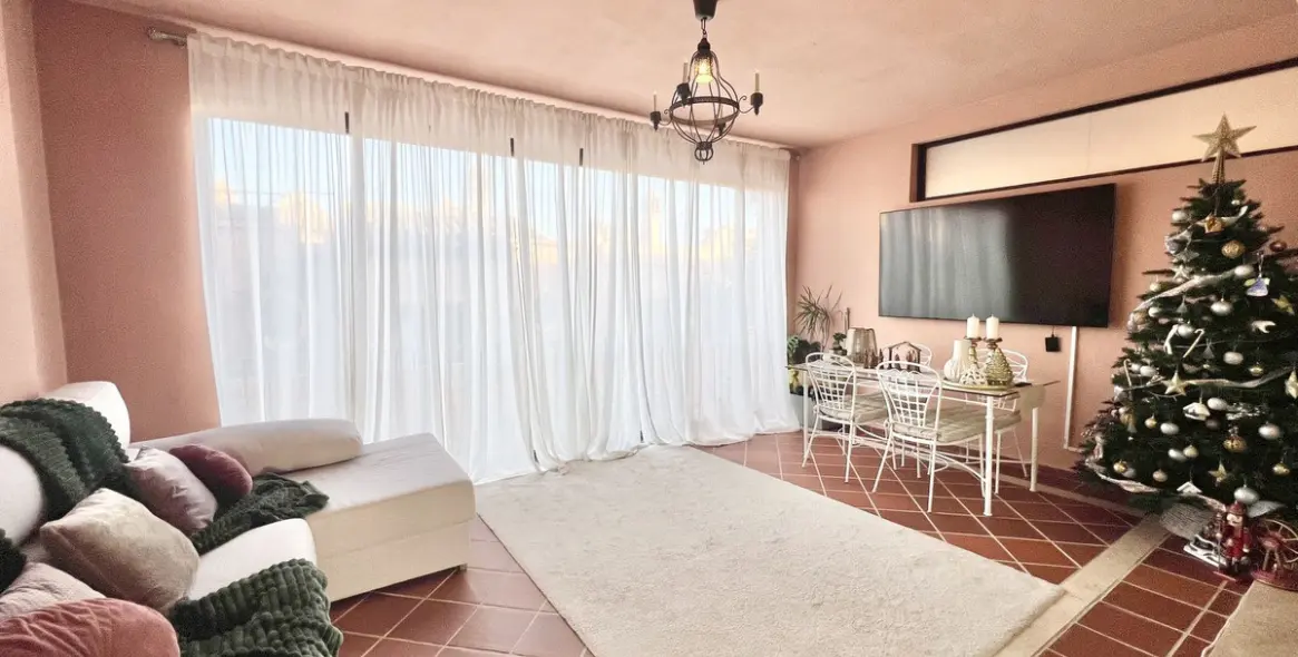 Продажа таунхауса в Estepona 13