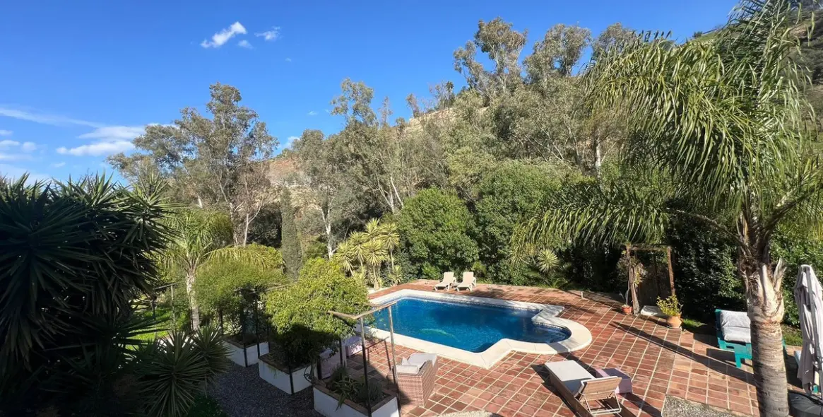 Sale of finca - cortijo in Coín 2