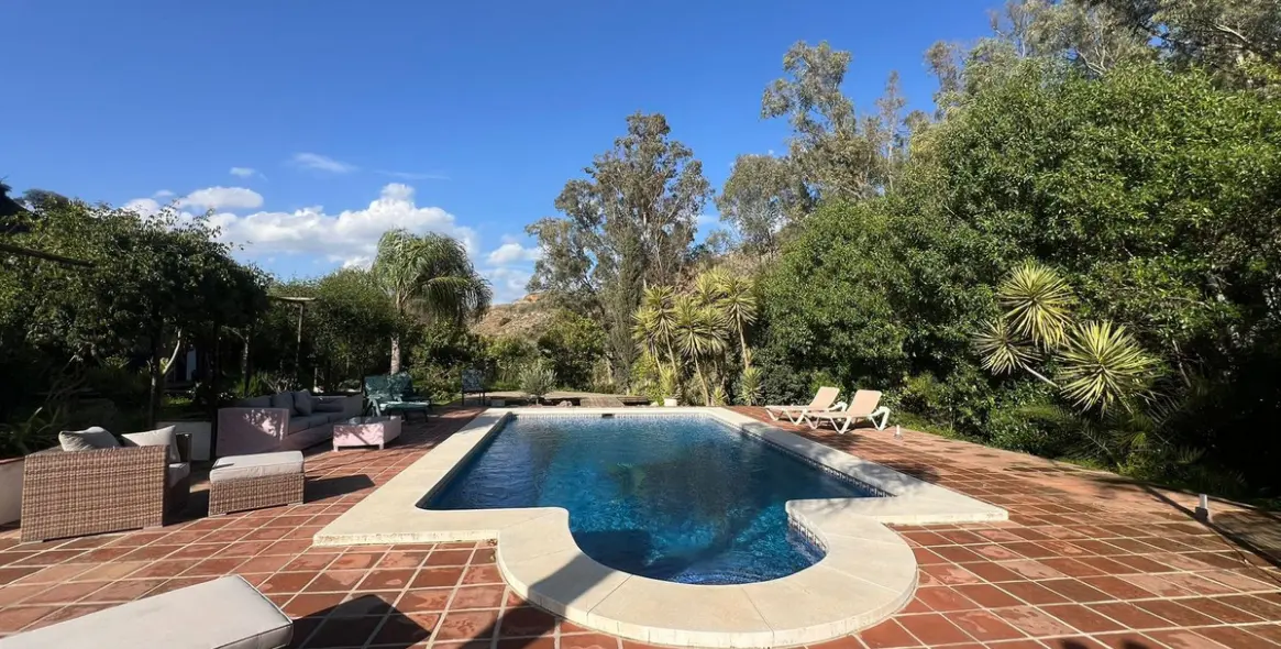 Продажа финки в Coín 21