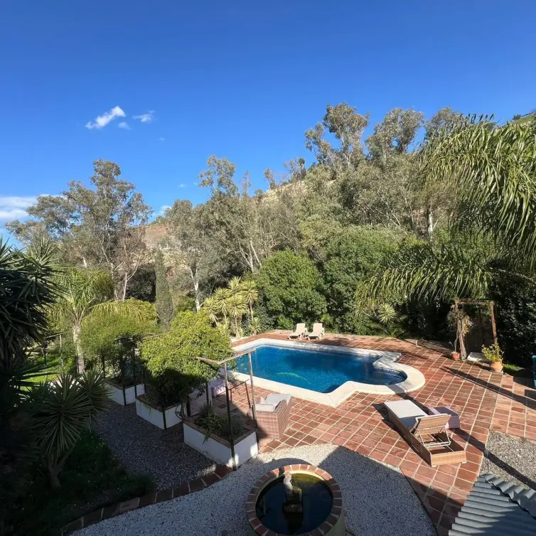 Venta de finca - cortijo en Coín