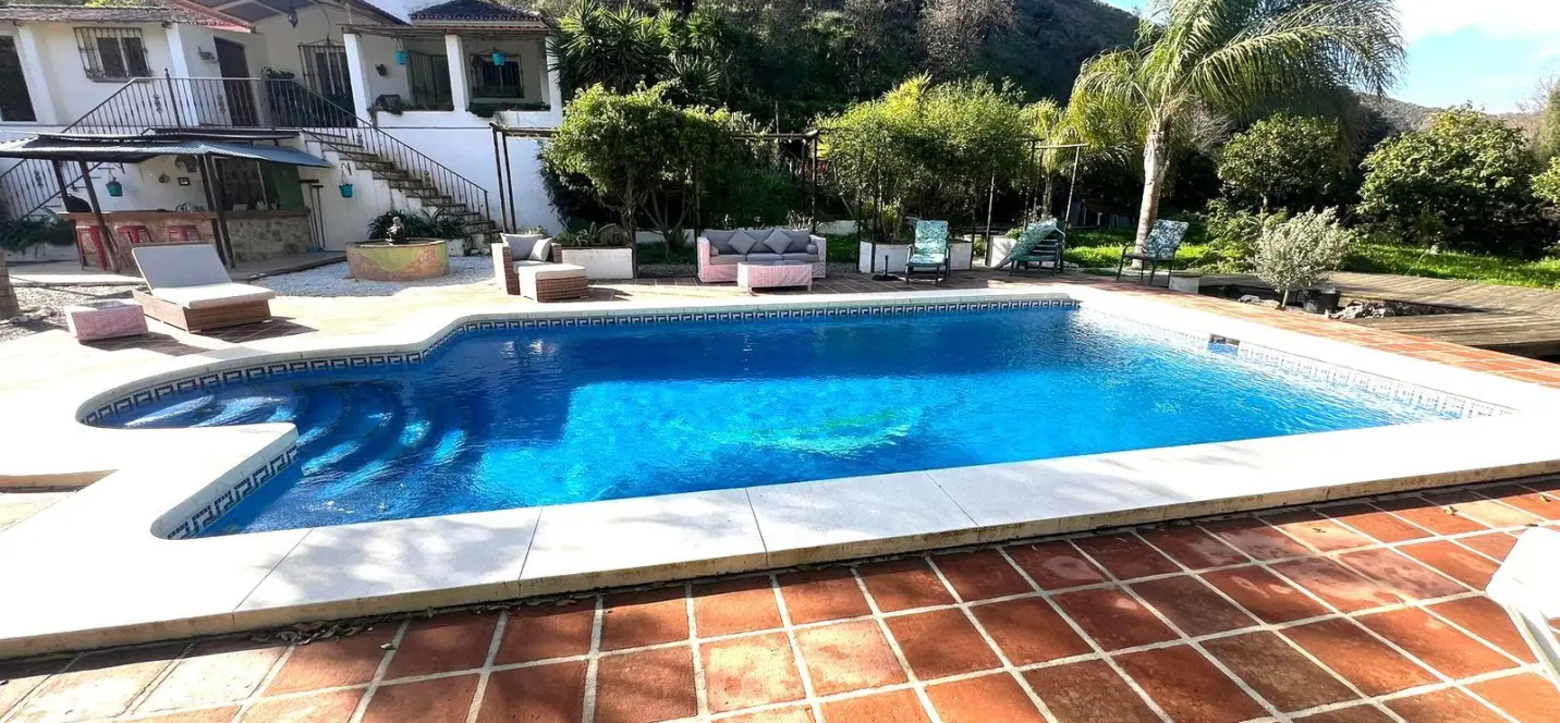 Venta de finca - cortijo en Coín 2