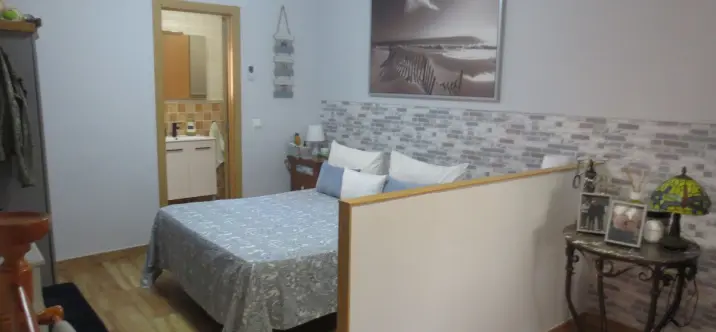 Продажа дома на две семьи в El Coto 4