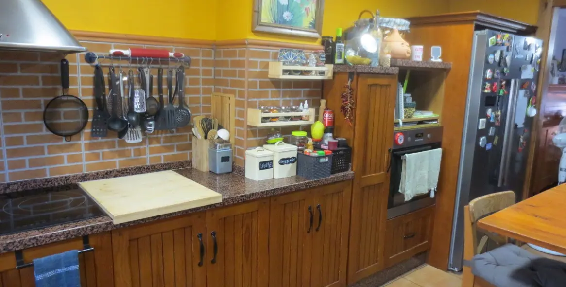 Продажа дома на две семьи в El Coto 10