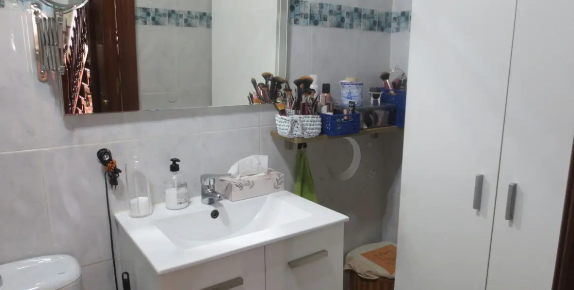 Продажа дома на две семьи в El Coto 13