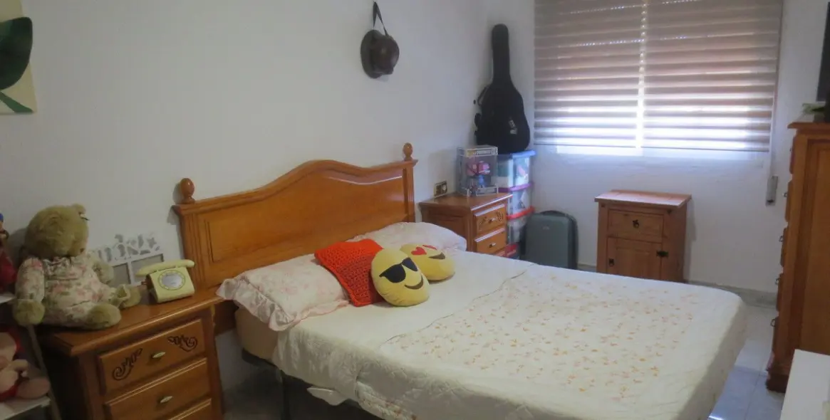 Продажа дома на две семьи в El Coto 20