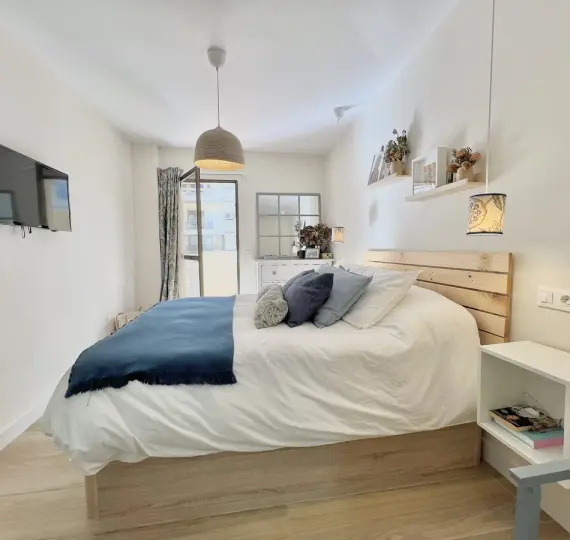 Sale of middle floor apartment in Fuengirola