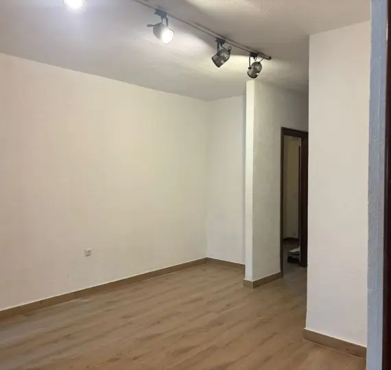 Продажа апартаментов на среднем этаже в Marbella