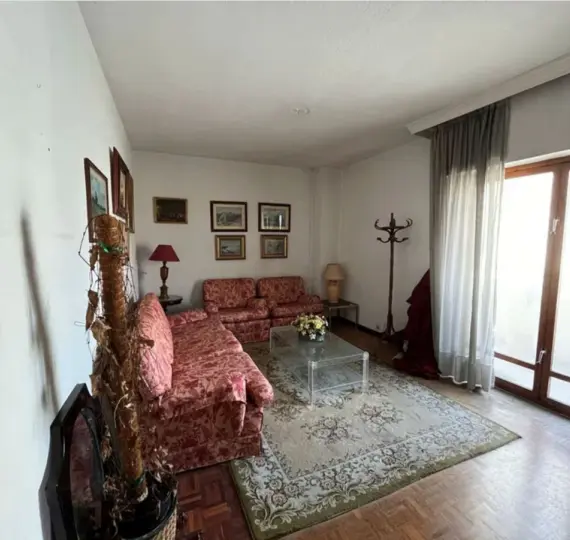 Продажа апартаментов на среднем этаже в Marbella