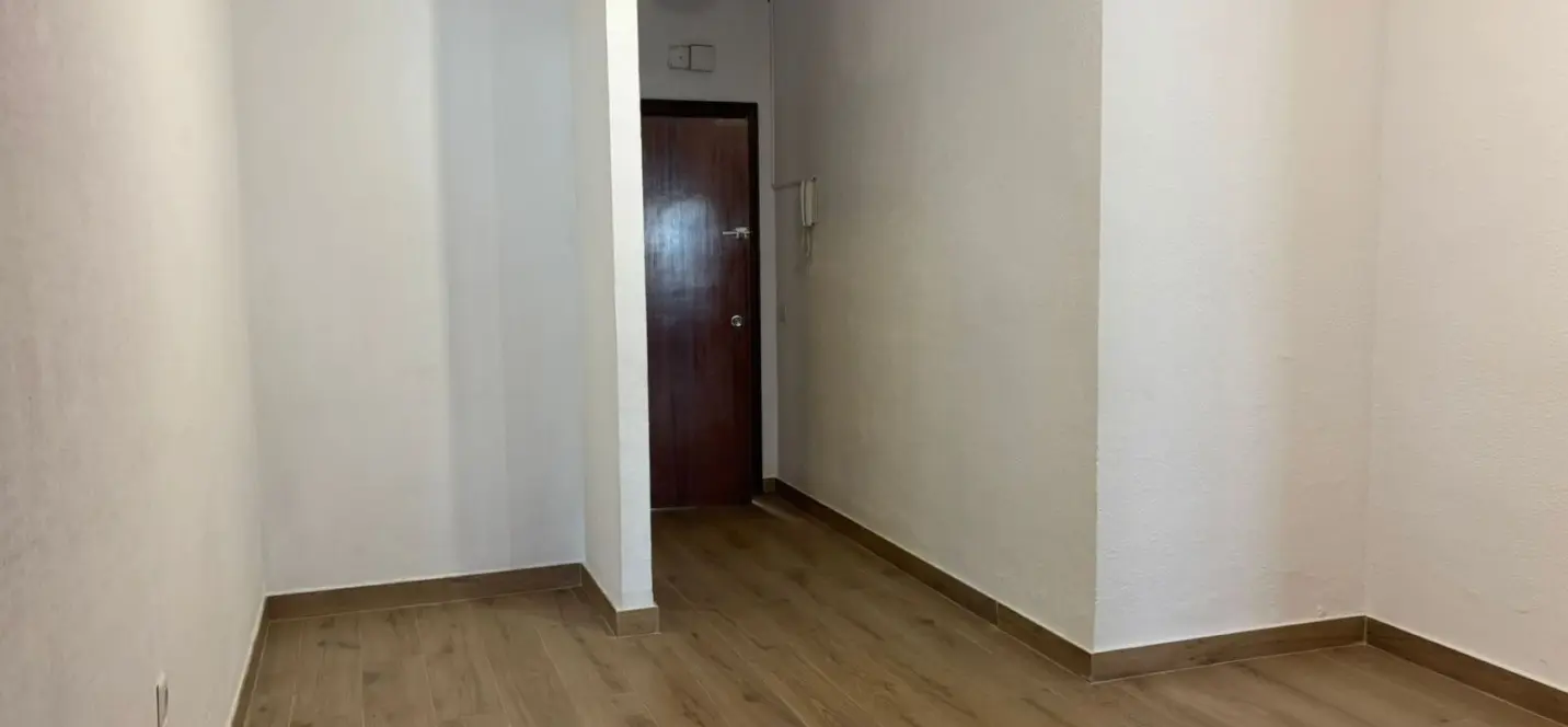 Sale of middle floor apartment in Marbella 0