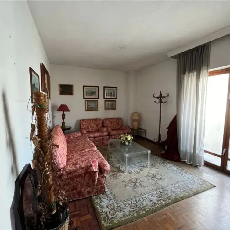 Sale of middle floor apartment in Marbella