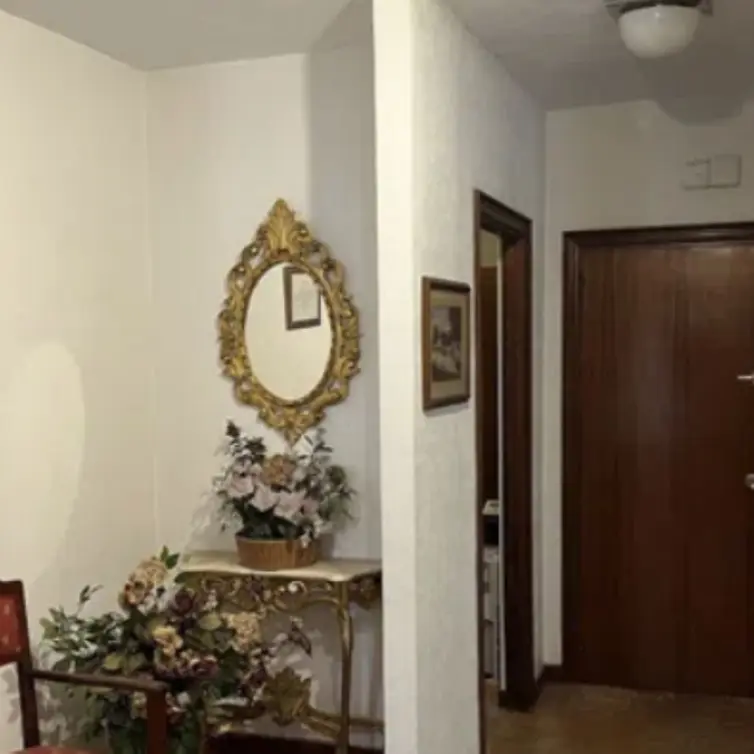 Sale of middle floor apartment in Marbella
