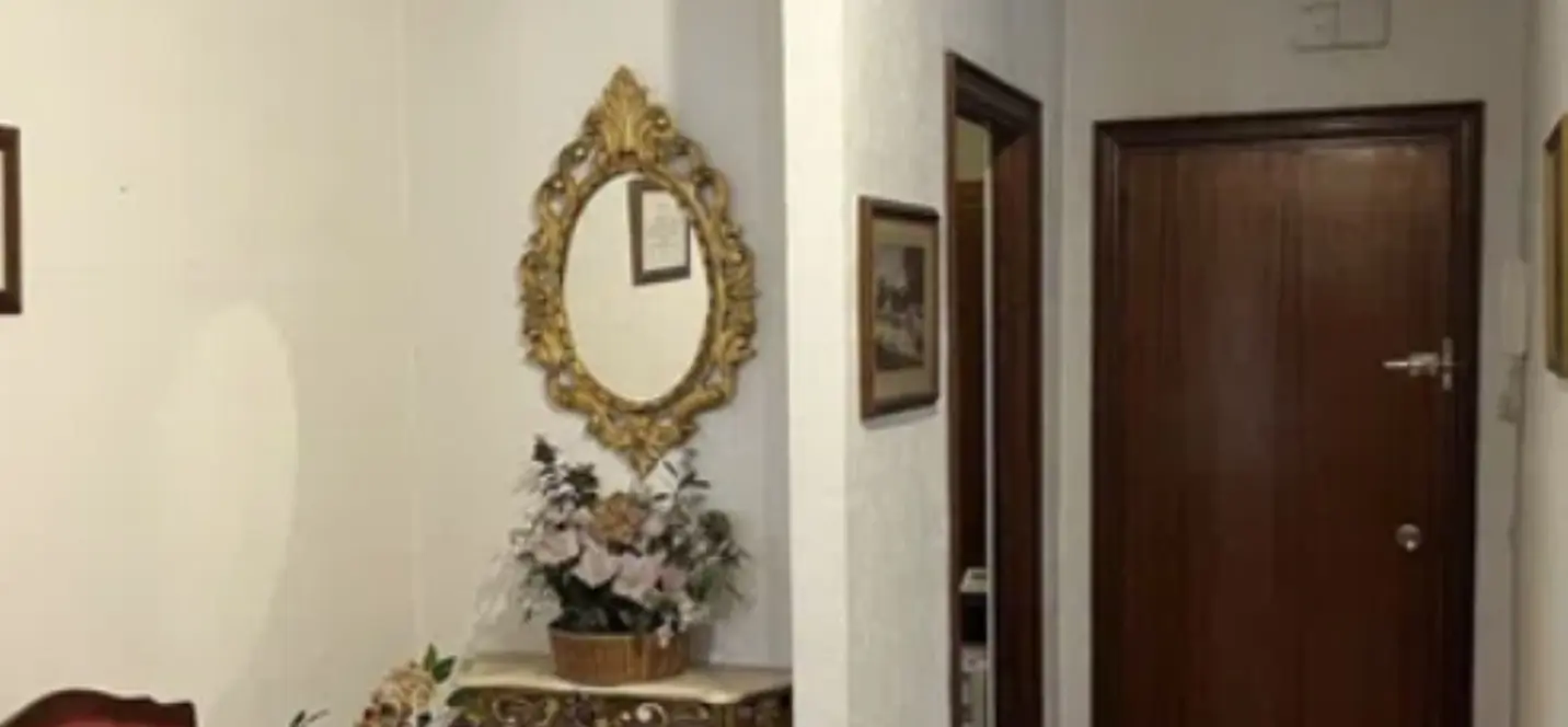 Sale of middle floor apartment in Marbella 4
