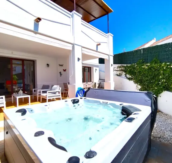 Semi-detached house R5110408