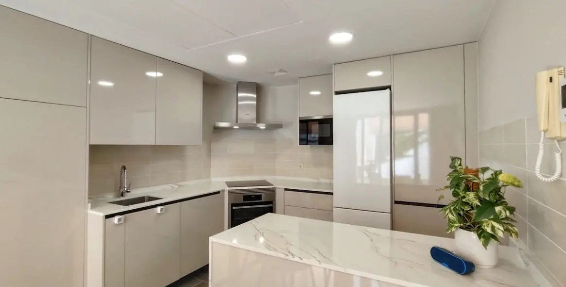 Sale of semi-detached house in Casares 4