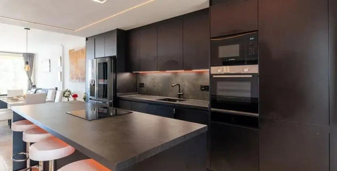 Sale of middle floor apartment in Selwo 10