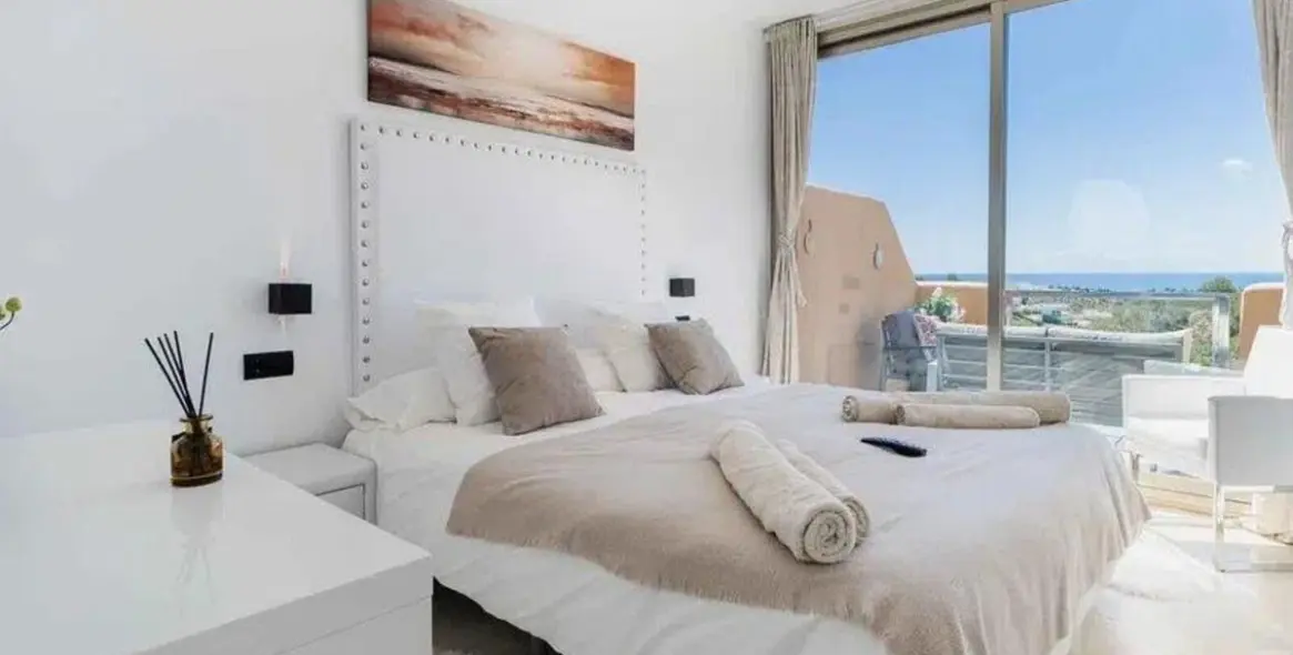 Sale of middle floor apartment in Selwo 14