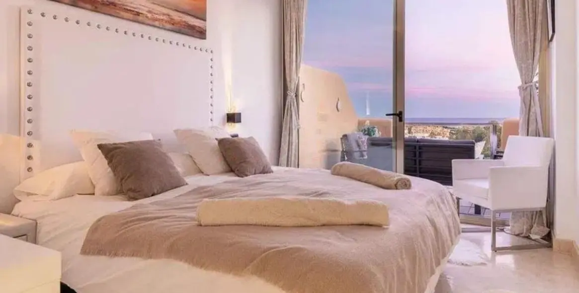 Sale of middle floor apartment in Selwo 16