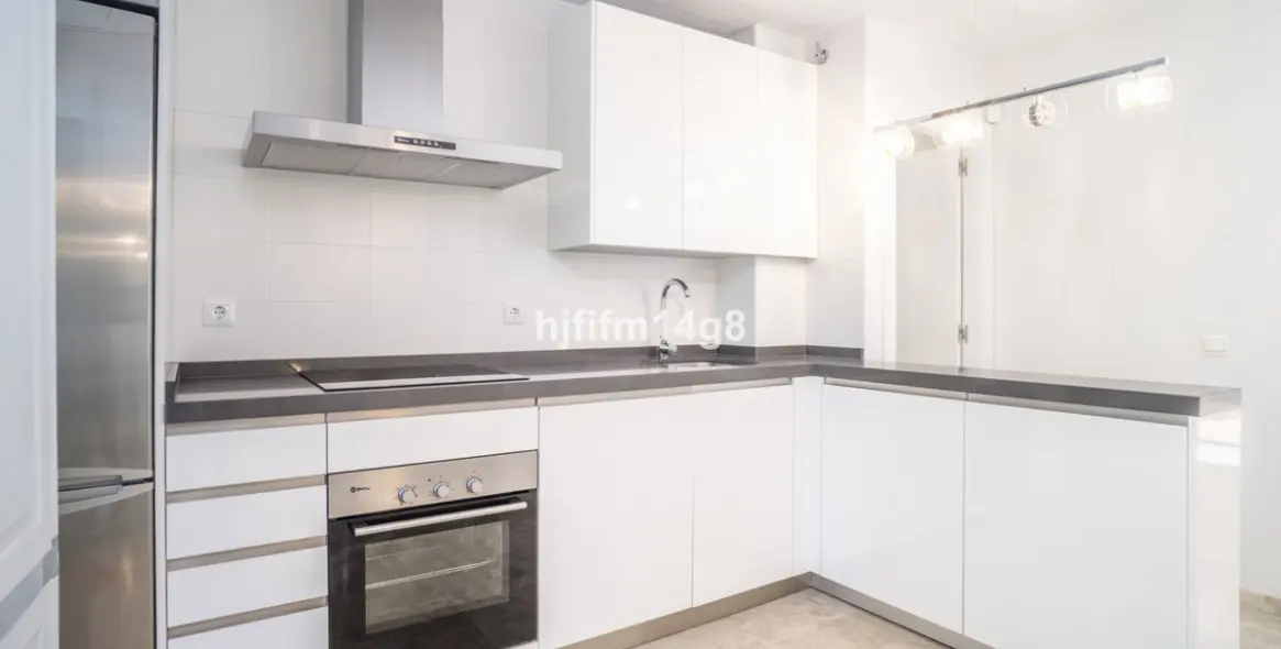 Sale of ground floor apartment in Nueva Andalucía 11