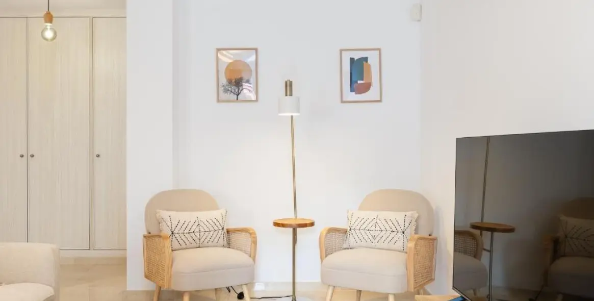 Sale of middle floor apartment in Centro Ciudad 3