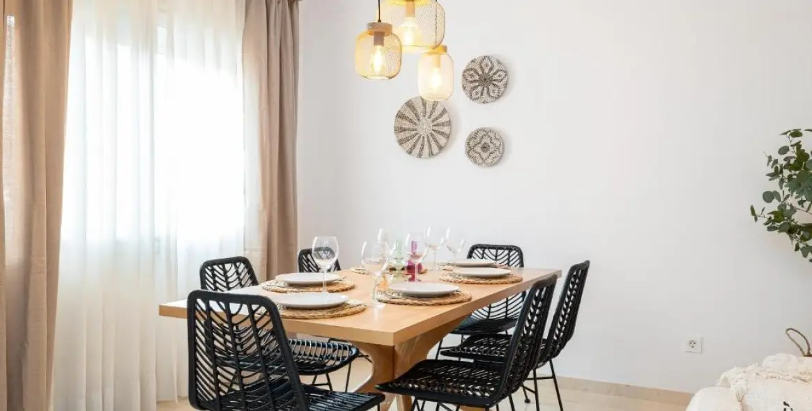 Sale of middle floor apartment in Centro Ciudad 16