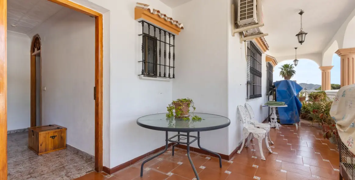 Sale of detached villa in Alhaurín de la Torre 12