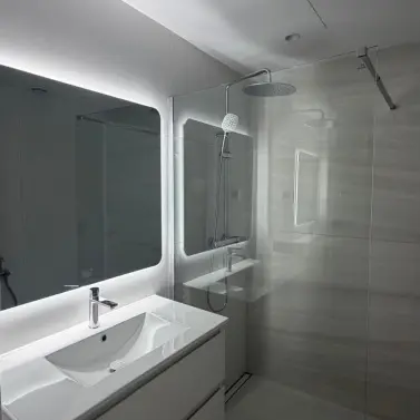 Sale of middle floor apartment in El Paraiso