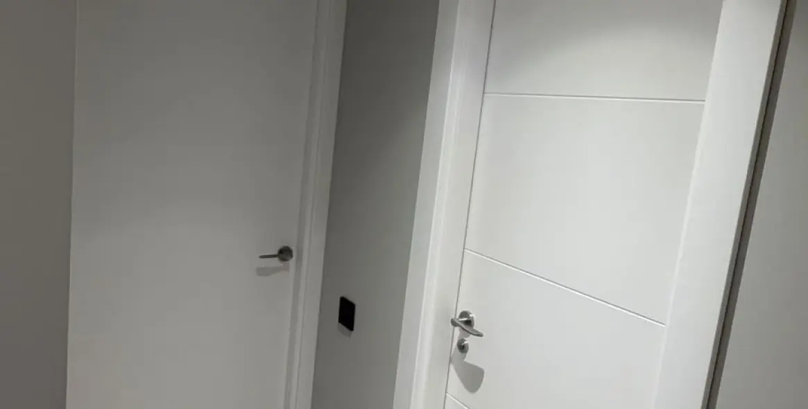 Sale of middle floor apartment in El Paraiso 6