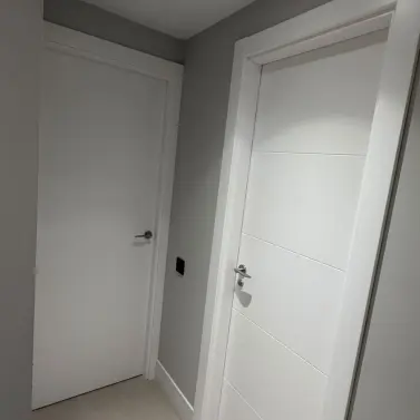 Sale of middle floor apartment in El Paraiso