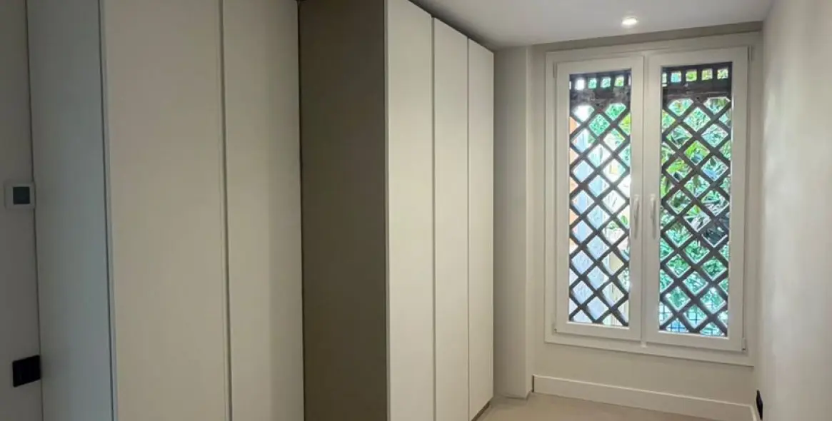 Sale of middle floor apartment in El Paraiso 10