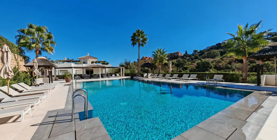 Продажа апартаментов на среднем этаже в La Mairena 5