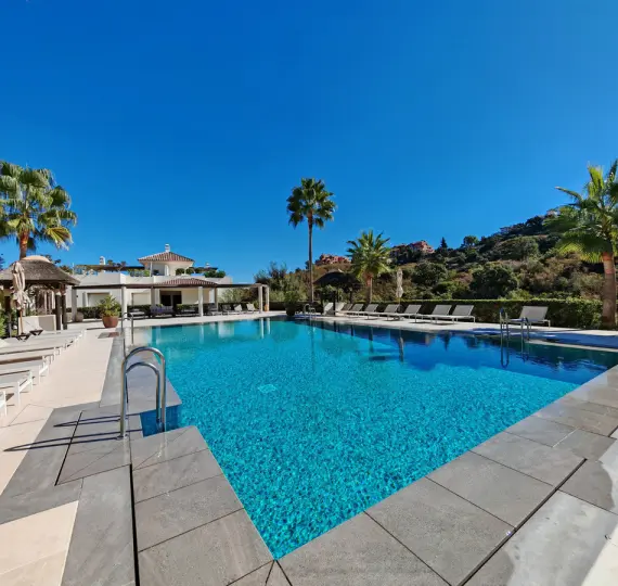 Продажа апартаментов на среднем этаже в La Mairena