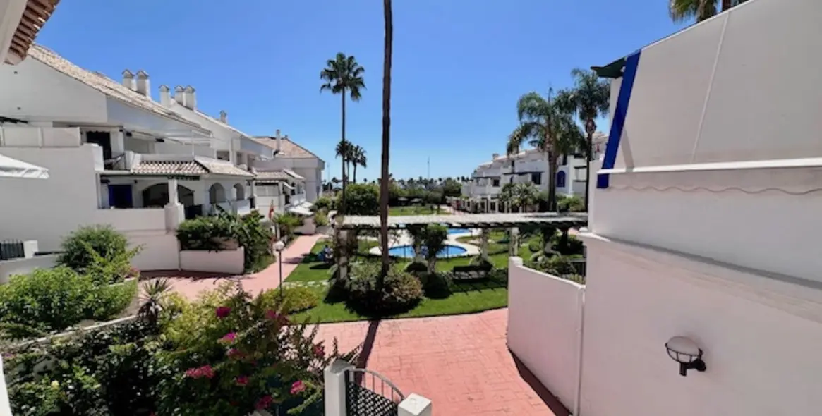 Продажа апартаментов на среднем этаже в Marbella 2