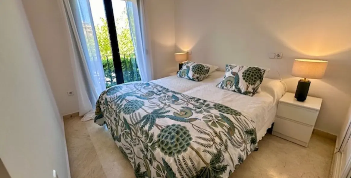 Продажа апартаментов на среднем этаже в Marbella 11