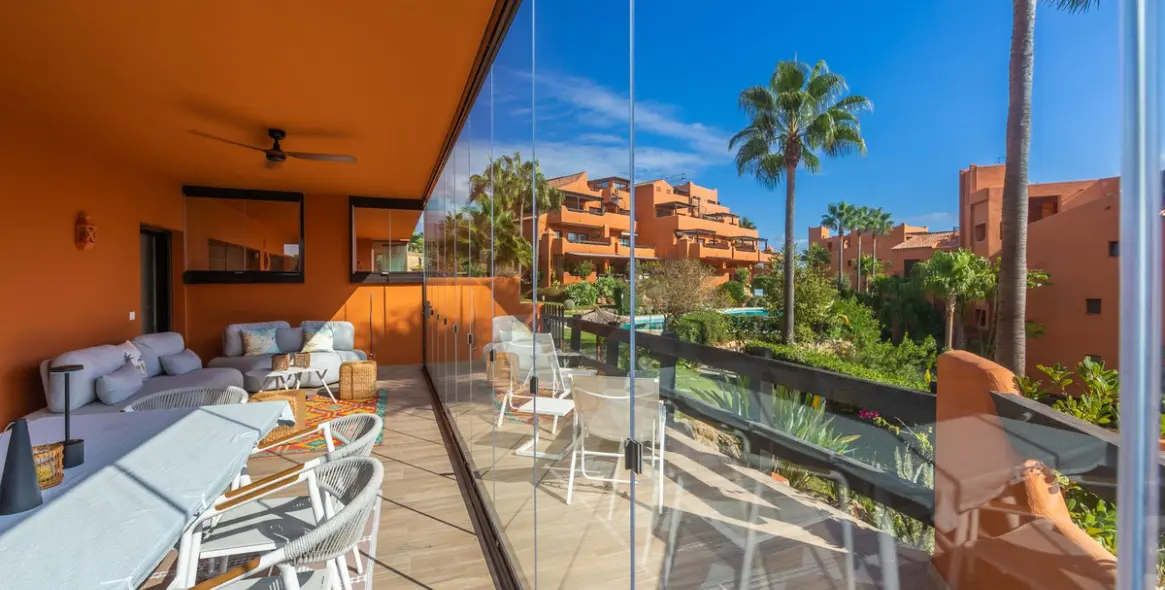 Продажа апартаментов на первом этаже в Estepona 14