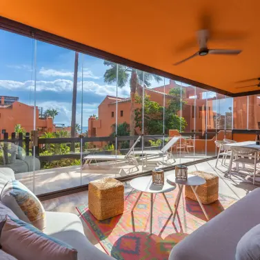 Продажа апартаментов на первом этаже в Estepona