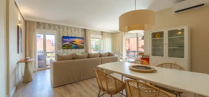 Продажа апартаментов на первом этаже в Estepona 3