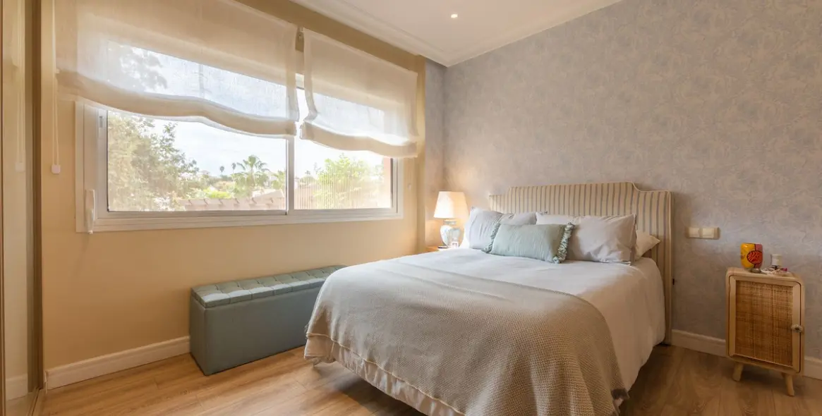 Продажа апартаментов на первом этаже в Estepona 6