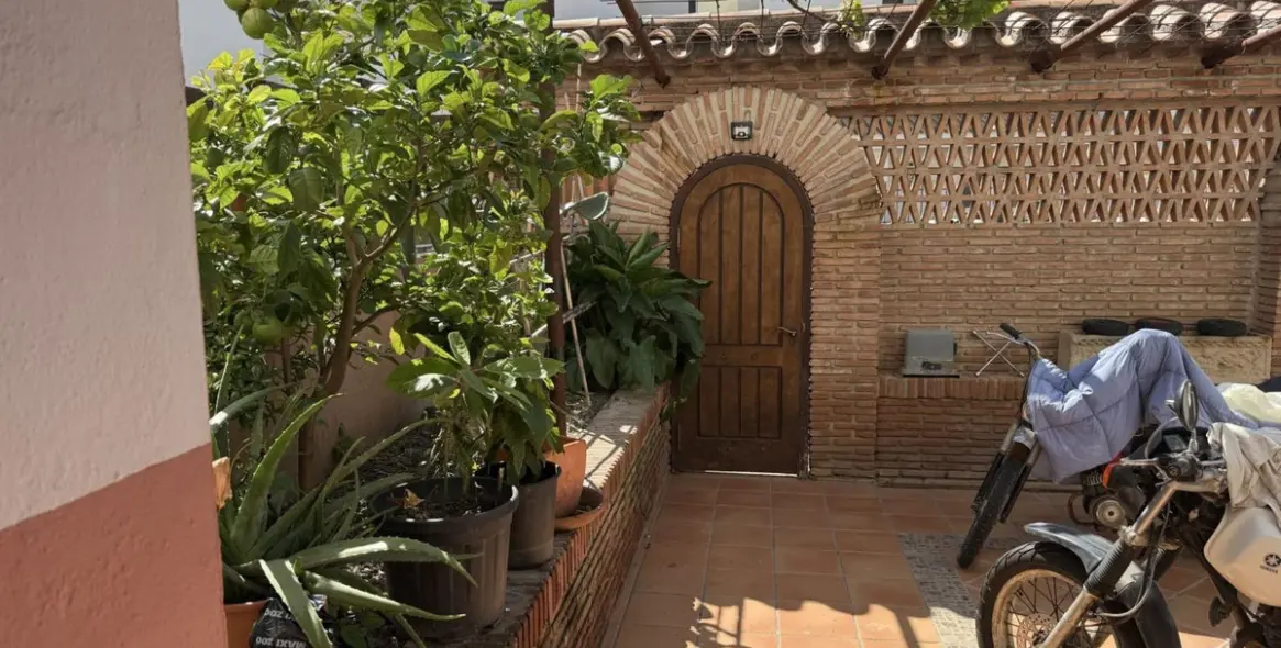 Продажа таунхауса в Estepona 1