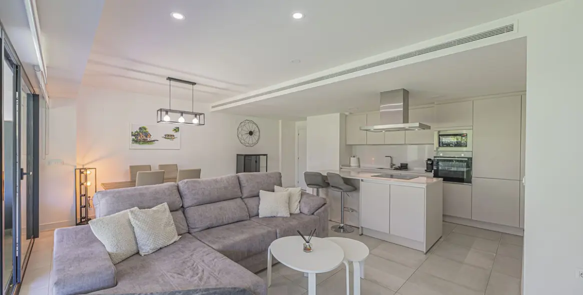 Sale of ground floor apartment in Selwo 4