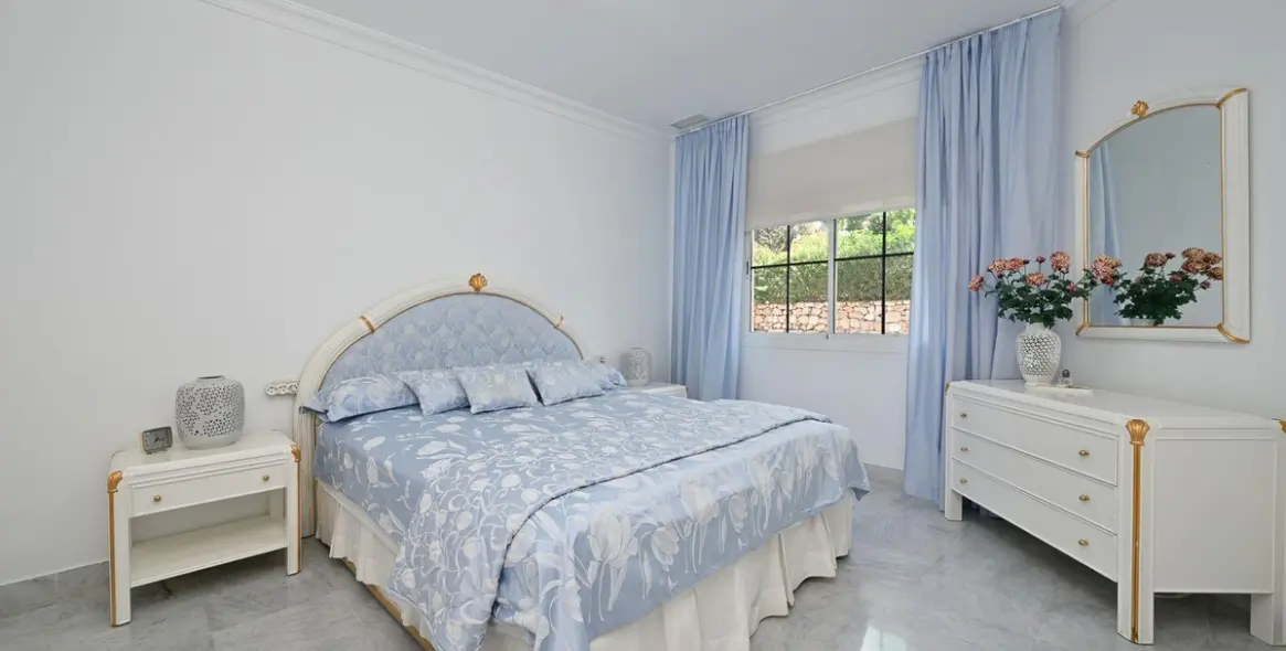 Продажа двухуровневых апартаментов в Alhaurín el Grande 8