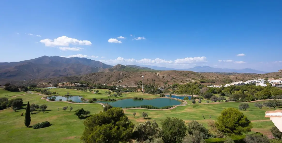 Продажа двухуровневых апартаментов в Alhaurín el Grande 20